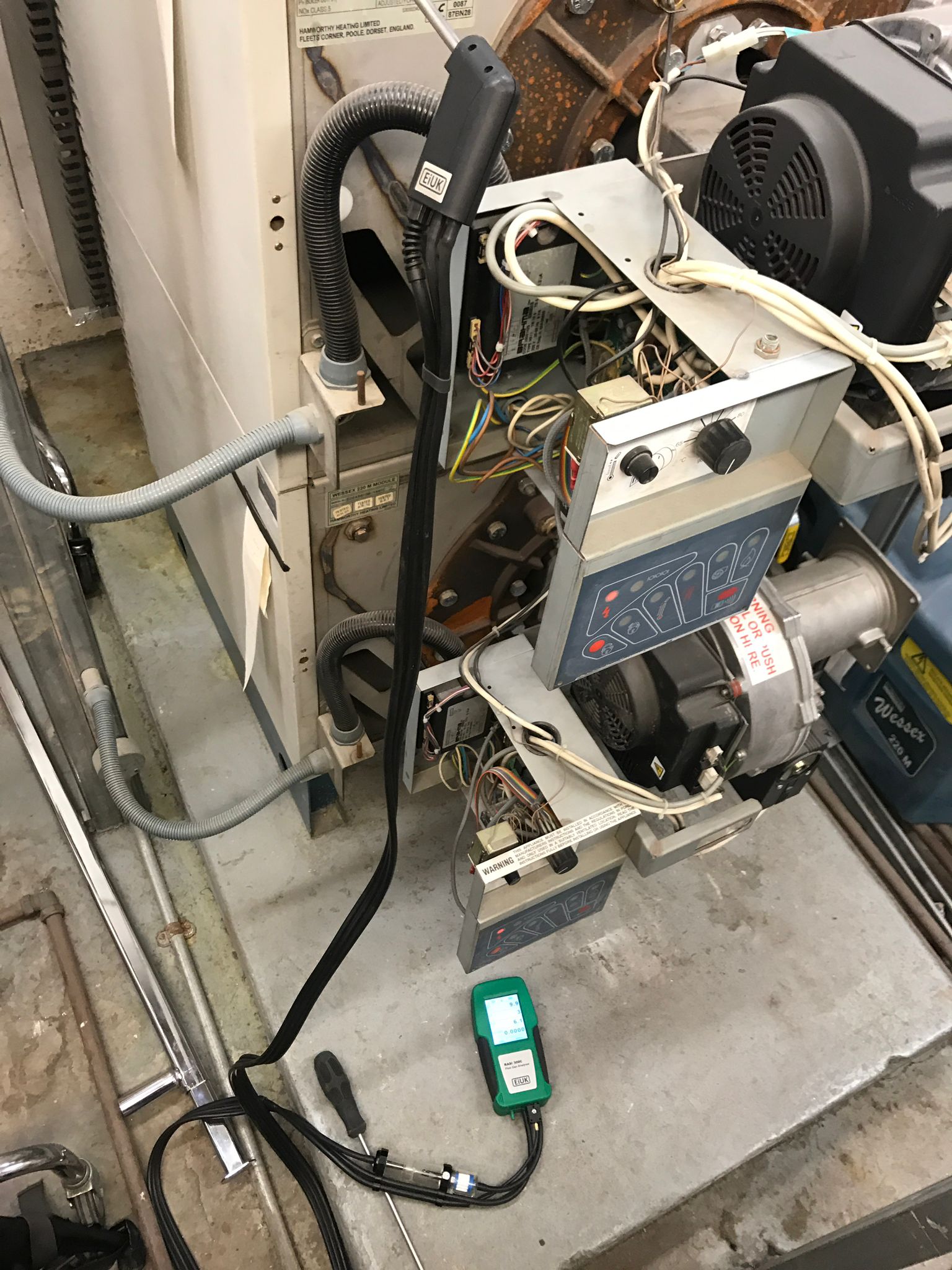 gas safe registered engineer near me Streatham Hill, SW2